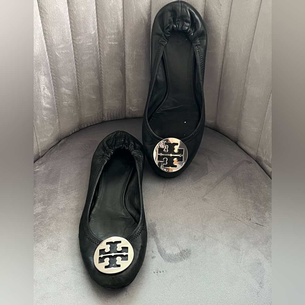 Tory Burch Black Flats with Gold Logo - Picture 2 of 9